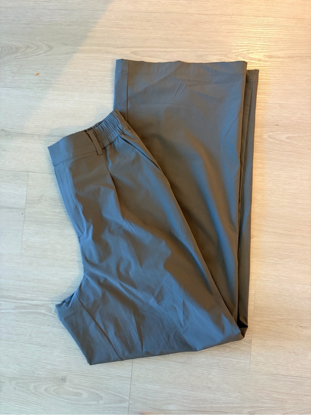 Alo yoga pursuit trouser - Picture 3 of 9